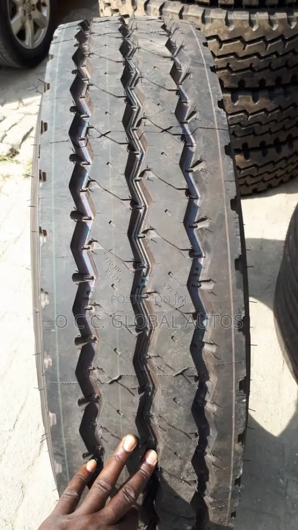 TIGAR Tire 13R 22.5 for Trucks