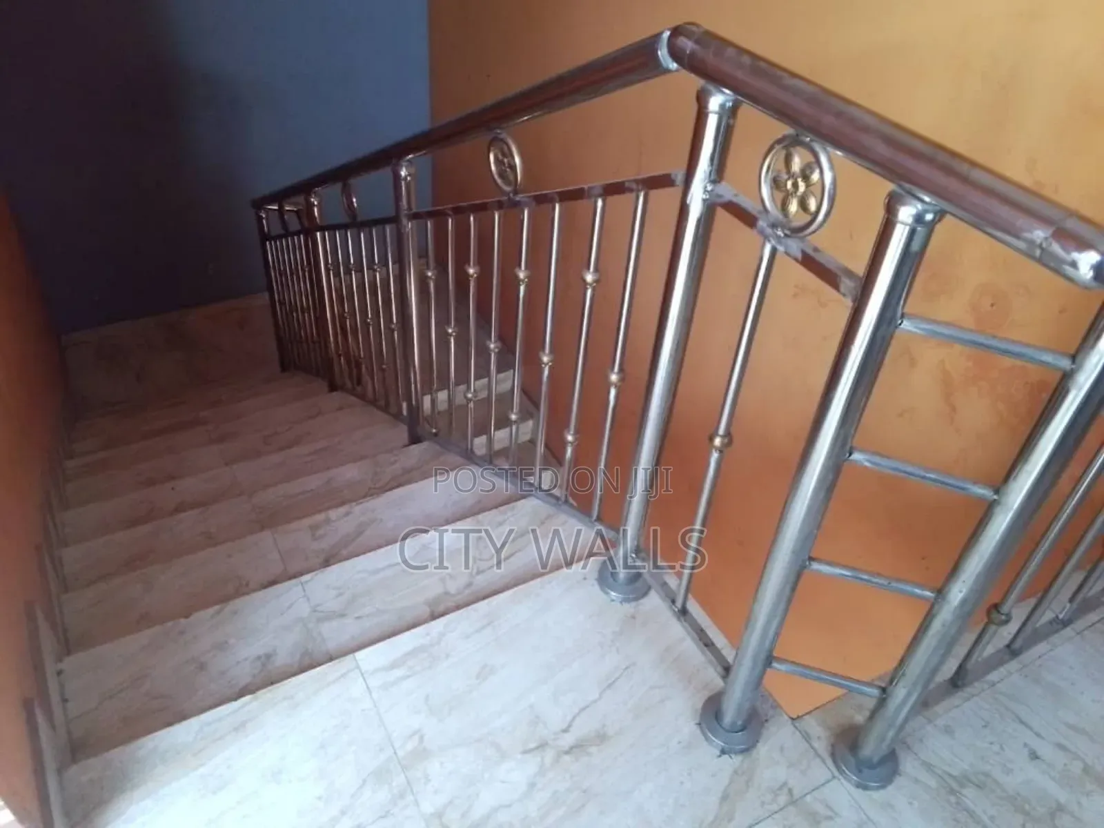 3bdrm Block of Flats in Ogombo for rent