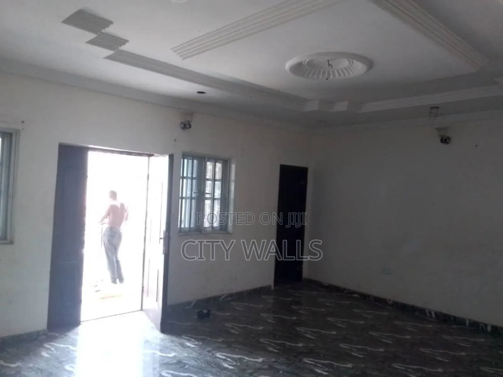 3bdrm Block of Flats in Ogombo for rent