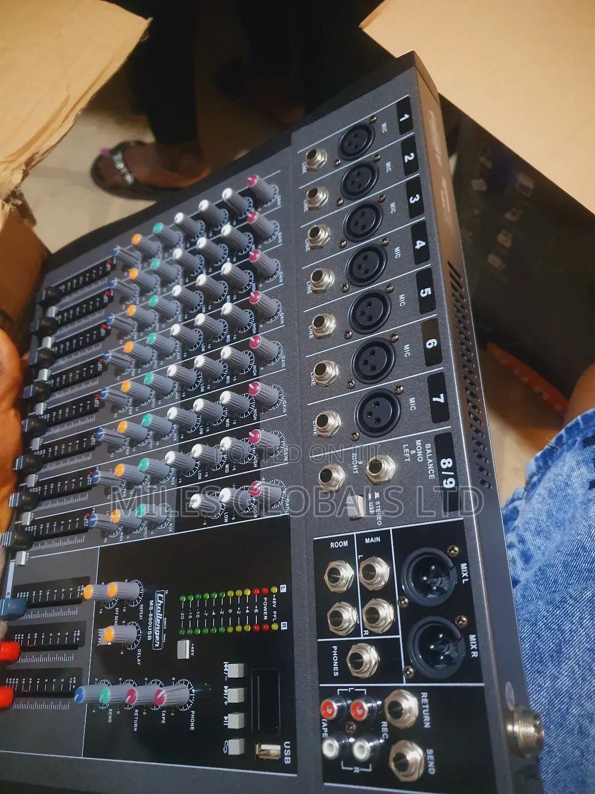 Yamaha 8 Channel Mixer