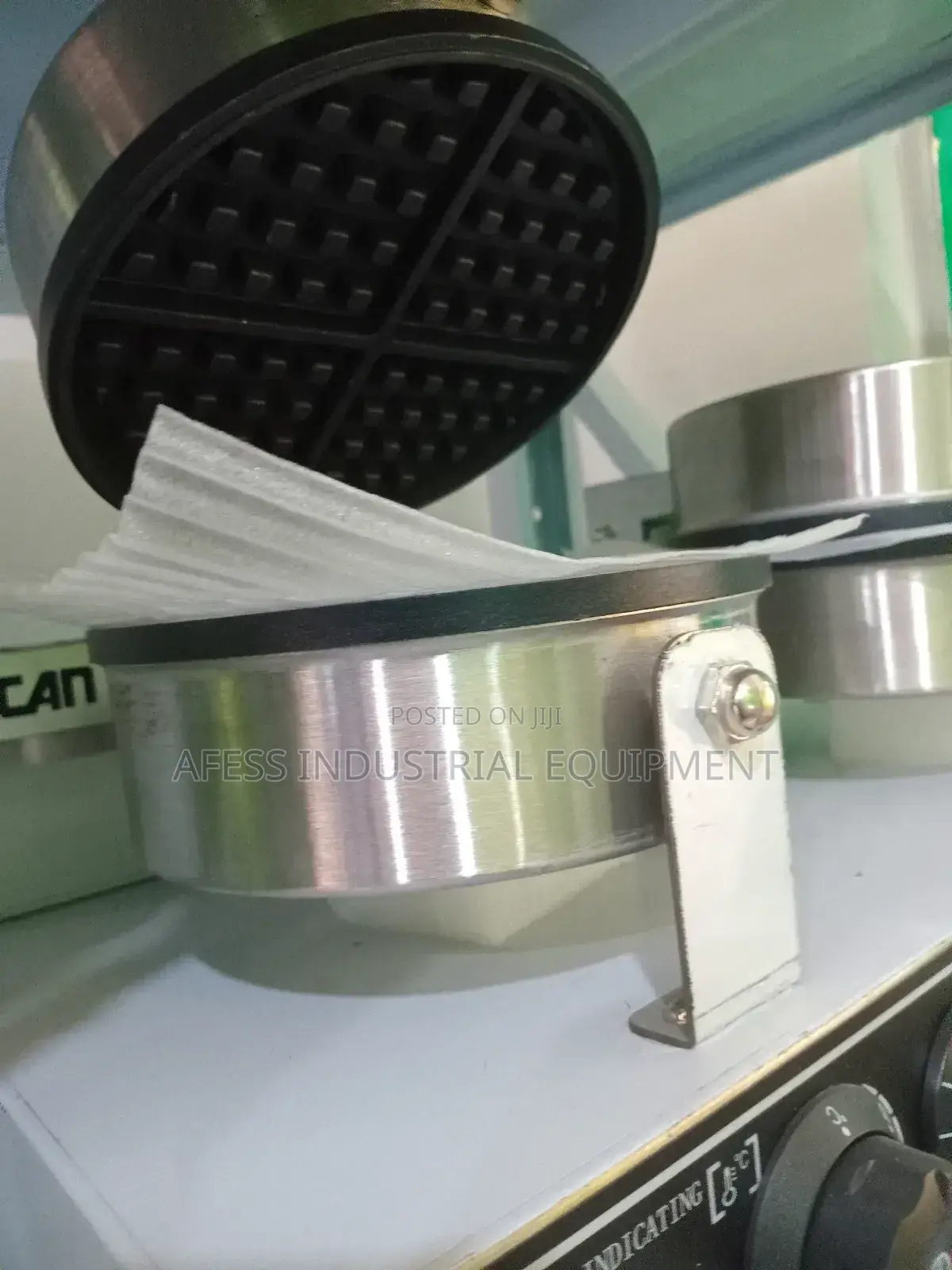 Double Waffle Baker.