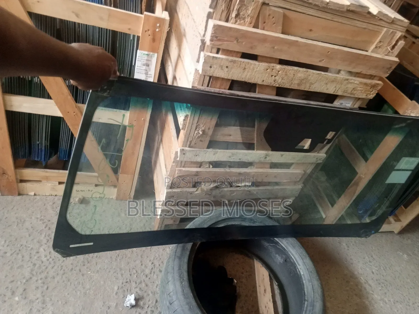 Front Windscreen for Lexus Lx600