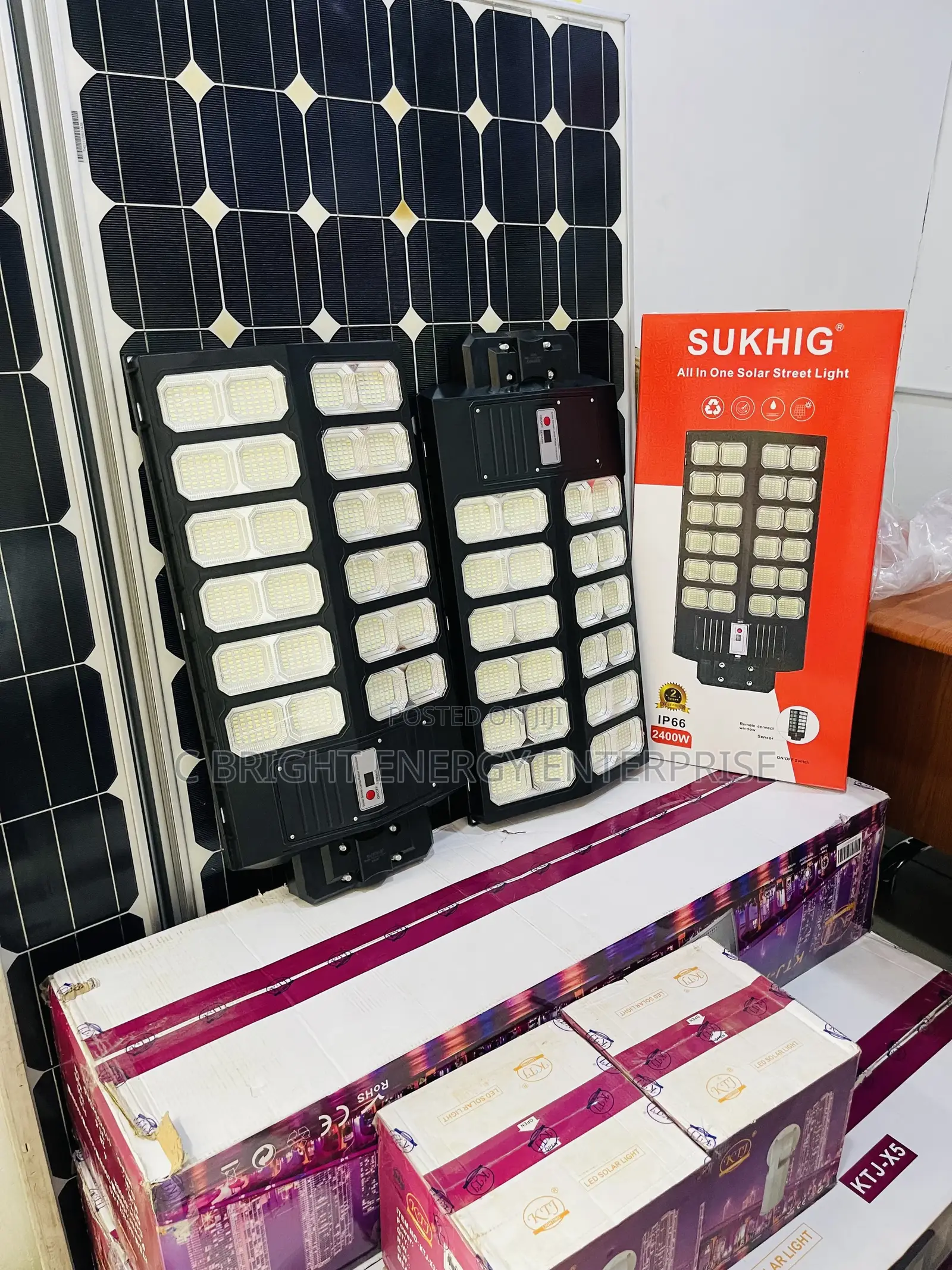 2400watts Solar Street Light With 3 Years Guarantee
