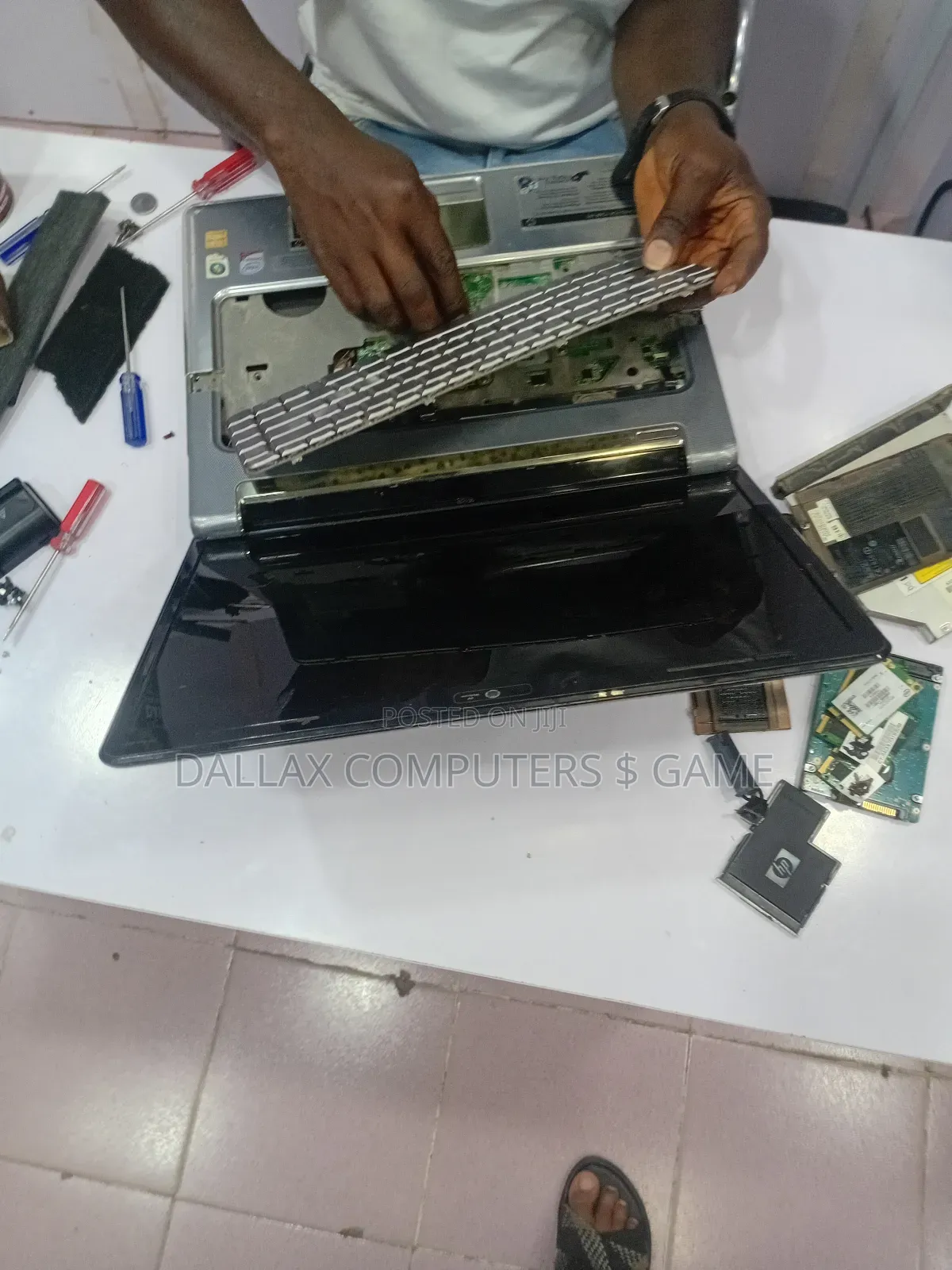 Learn How To Repair Laptops In Few Weeks & Be Certified