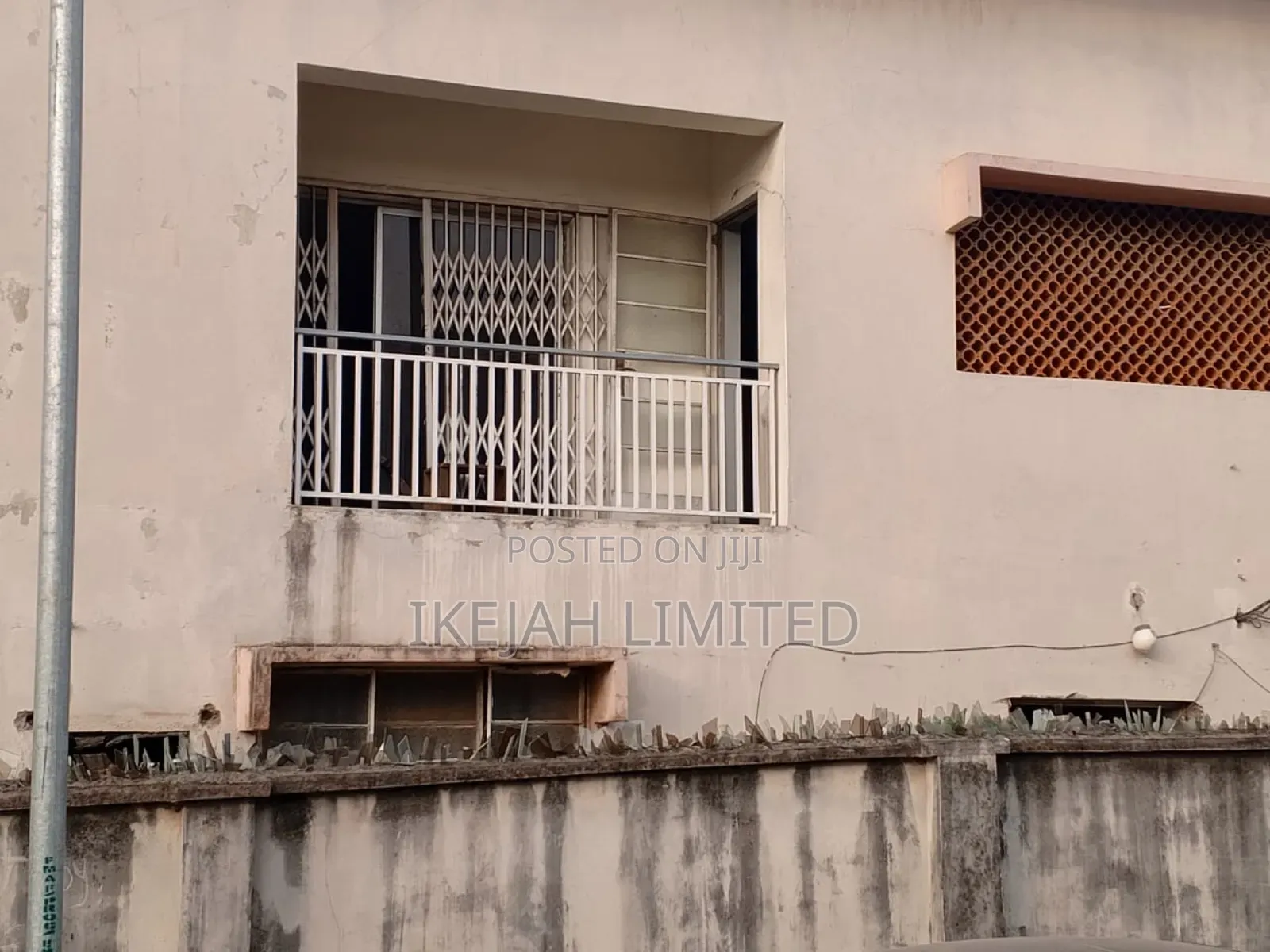 5bdrm Duplex in Ogba for sale