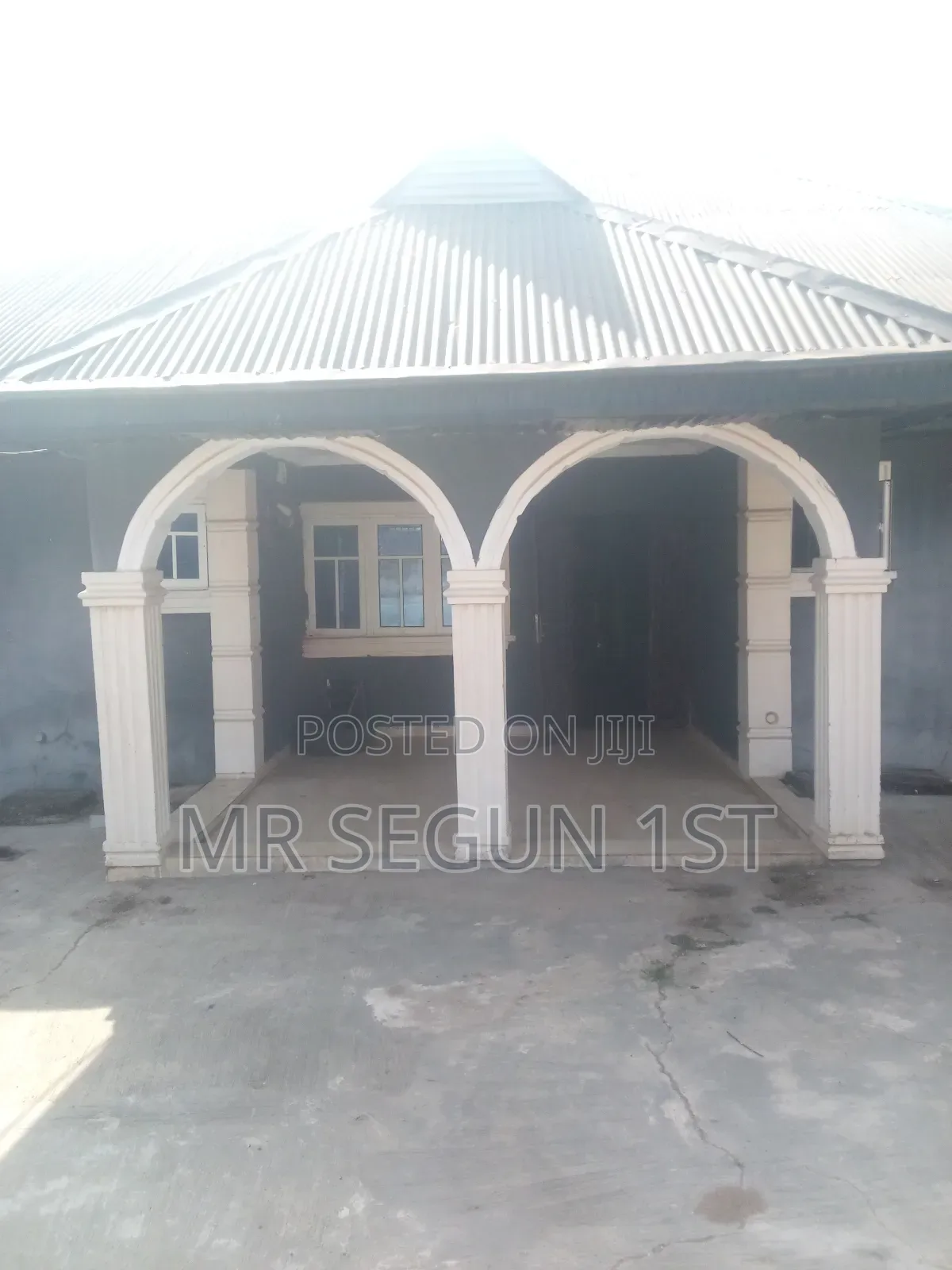4bdrm Bungalow in Jiboye, Apata for sale
