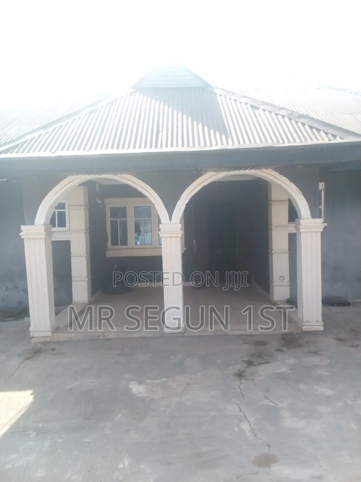 4bdrm Bungalow in Jiboye, Apata for sale