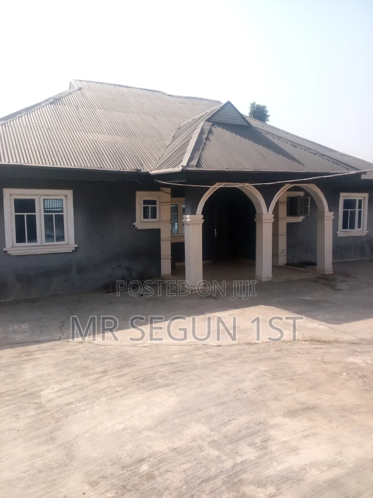 4bdrm Bungalow in Jiboye, Apata for sale