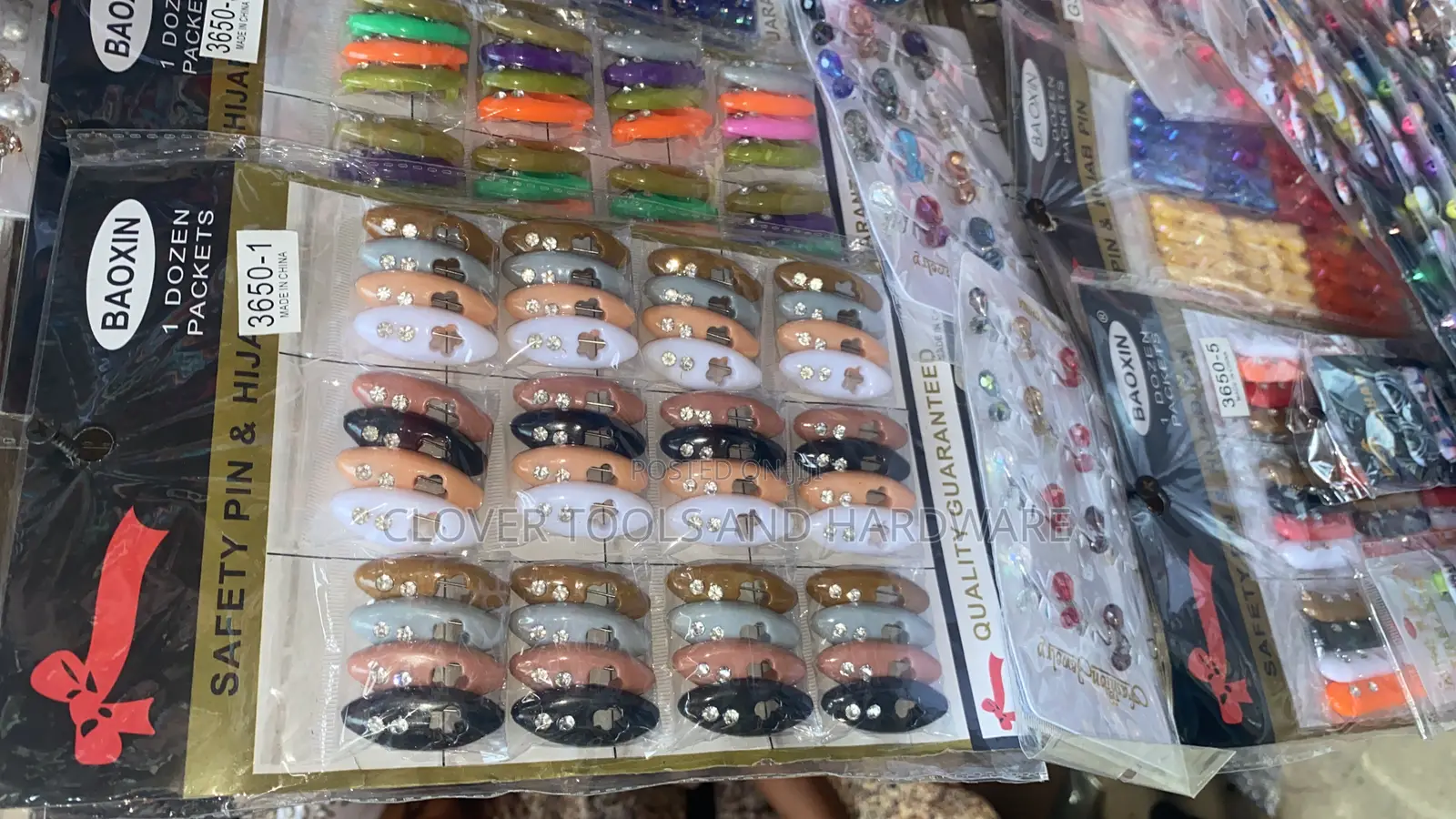 Fashion Pins Safety Lock All Non-Tocic Materials