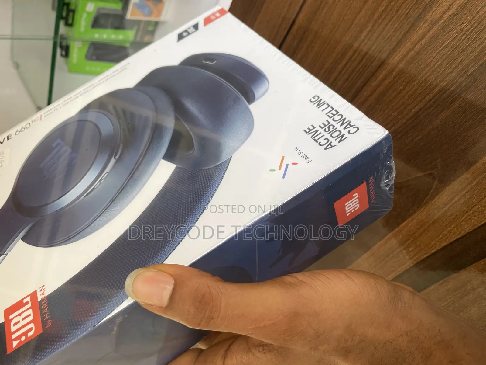 JBL Headset Live 660nc Headphone Noise Cancellation