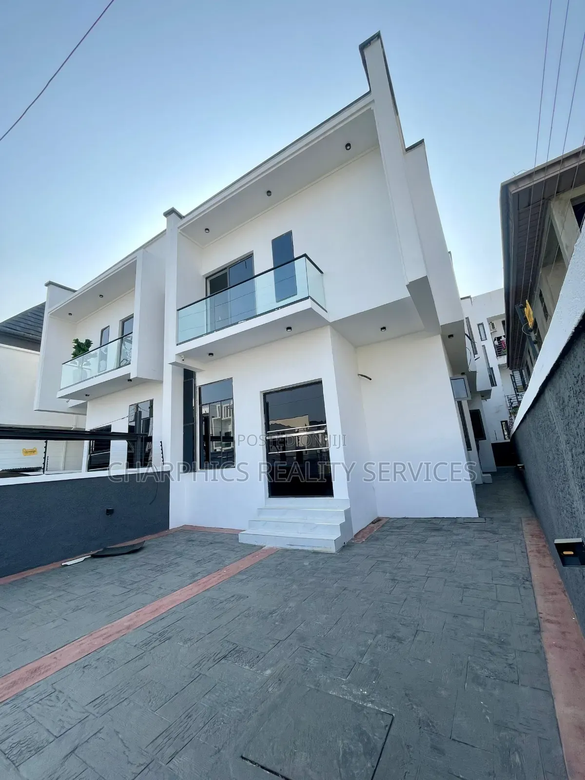 4bdrm Duplex in Lekki for sale