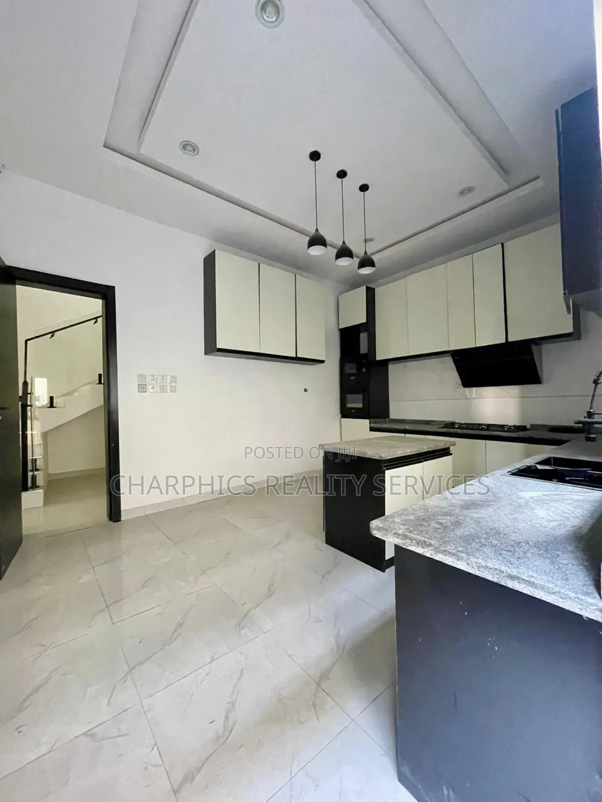 4bdrm Duplex in Lekki for sale