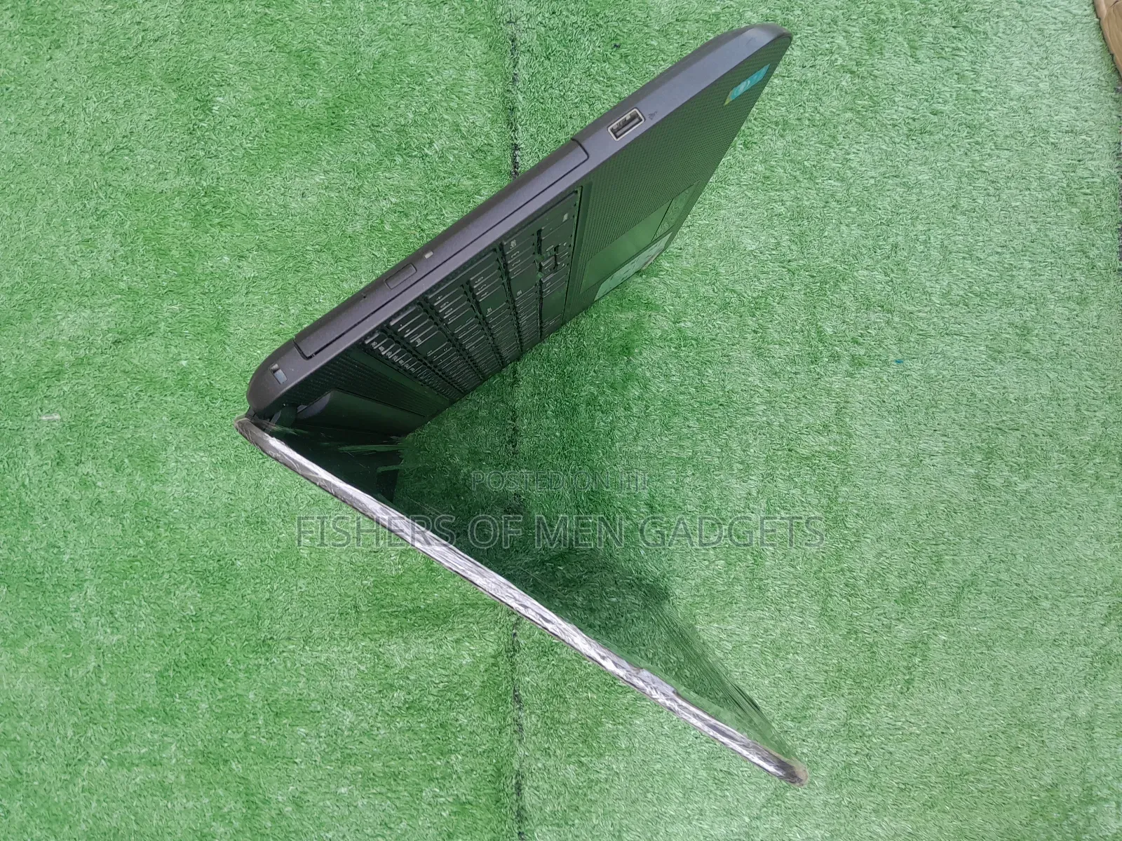 Laptop Dell Inspiron 15 3521 8GB Intel Celeron HDD 320GB