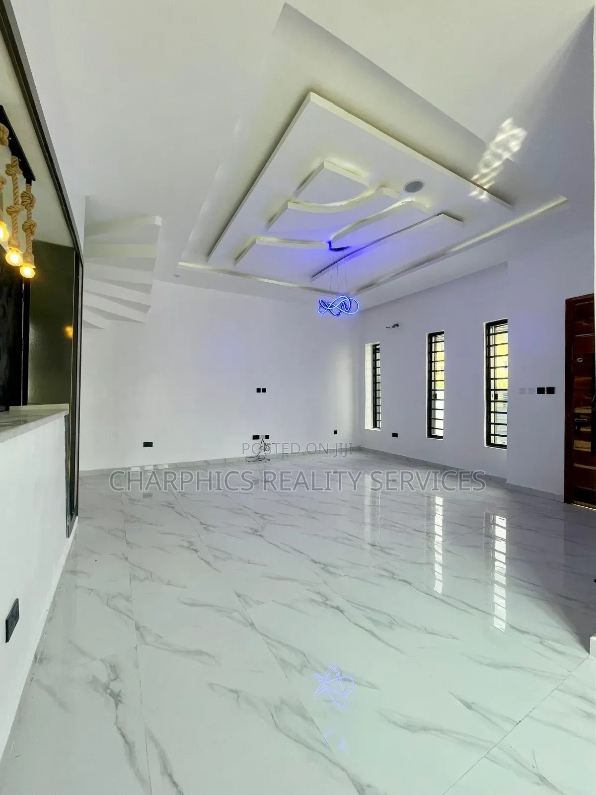 4bdrm Duplex in Ikota for sale