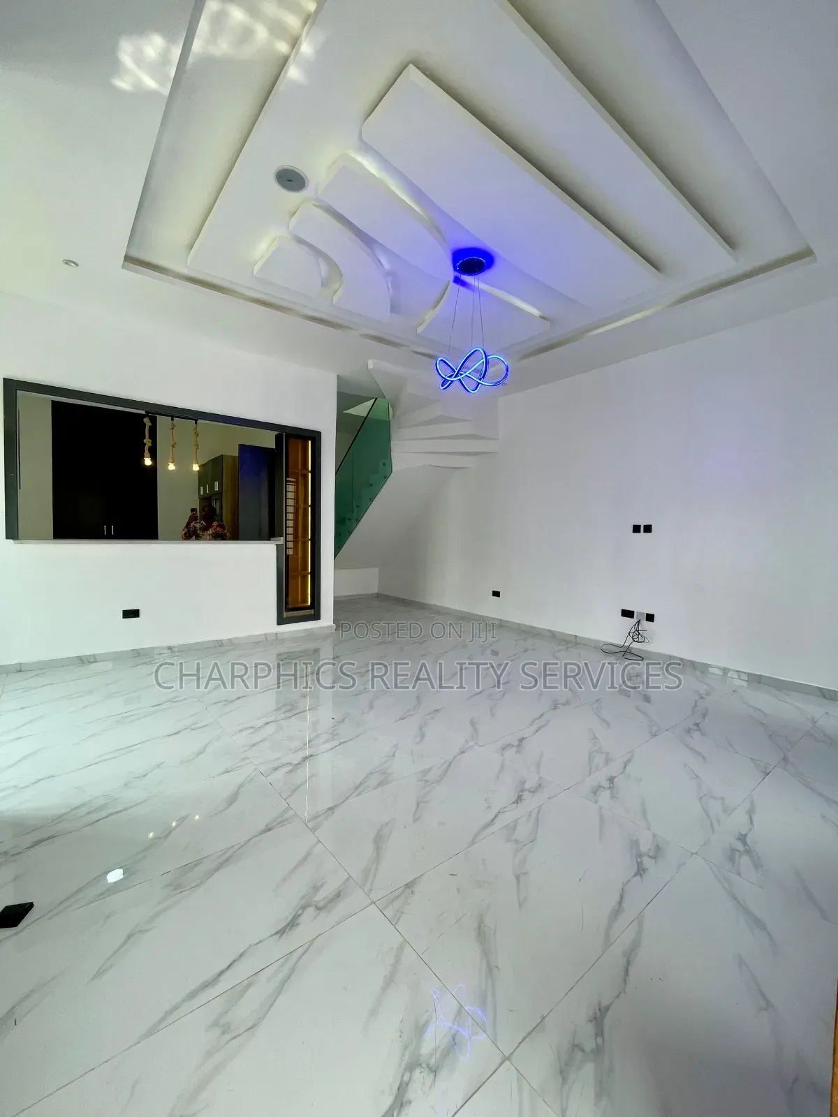 4bdrm Duplex in Ikota for sale