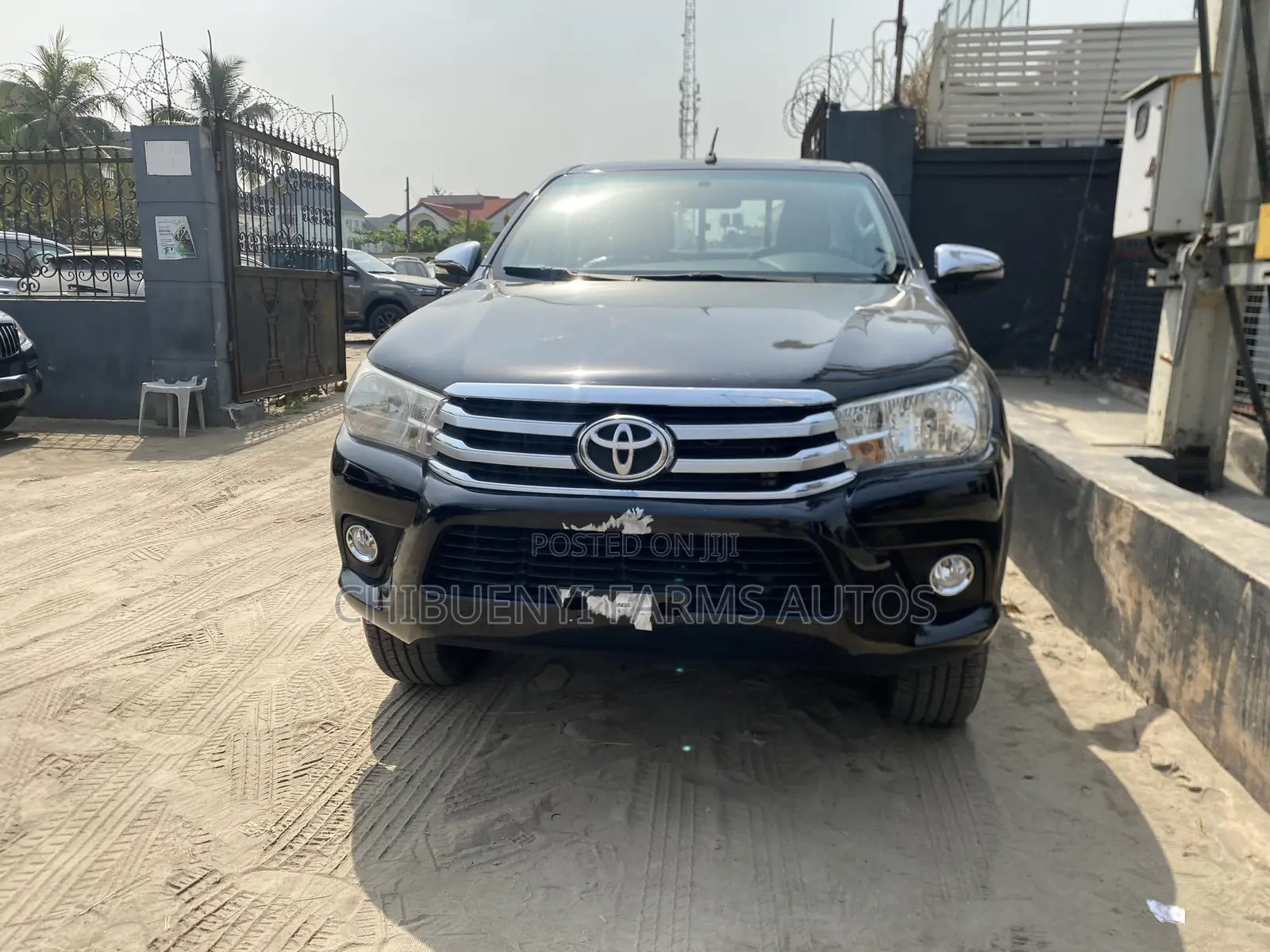 Toyota Hilux SR5+ 4x4 2018 Black