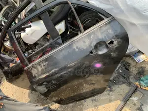 Front and Back Door Toyota Rav4 2010