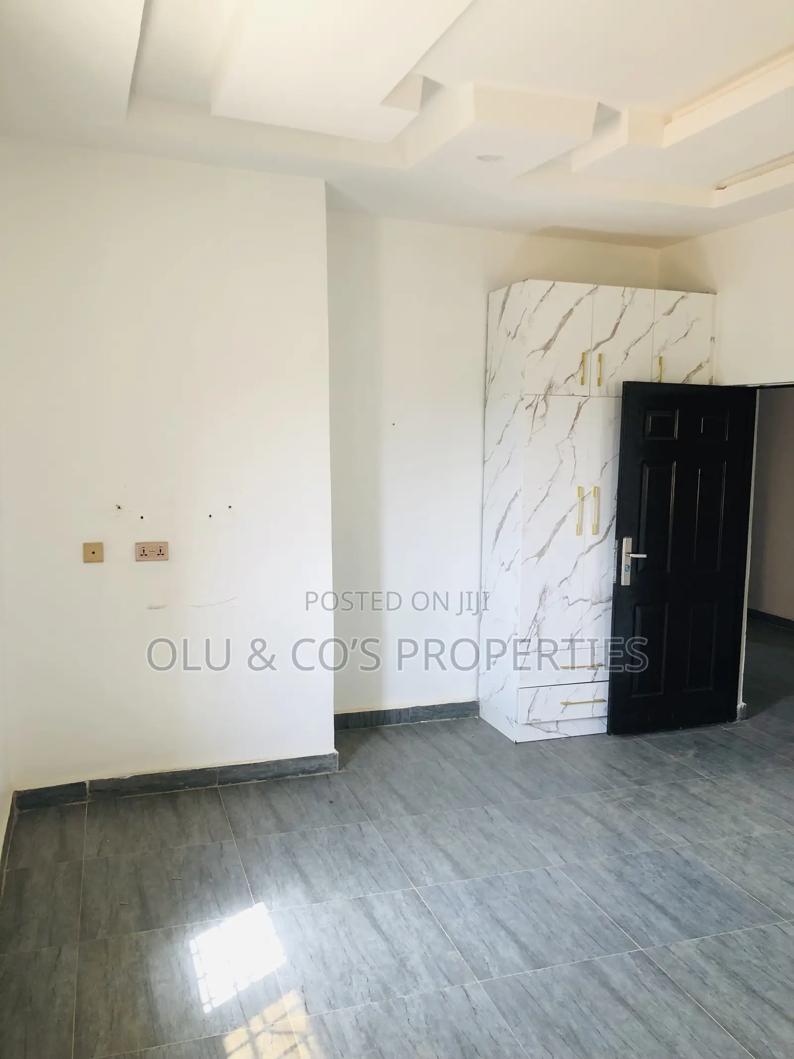 2bdrm Block of Flats in Von Garden City, Lugbe District for rent