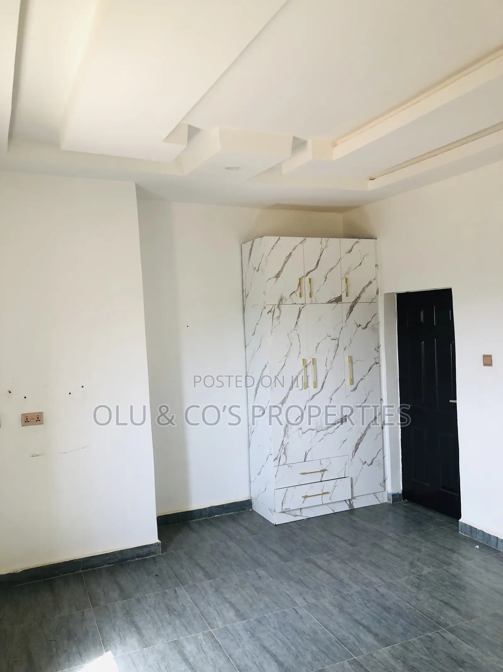 2bdrm Block of Flats in Von Garden City, Lugbe District for rent
