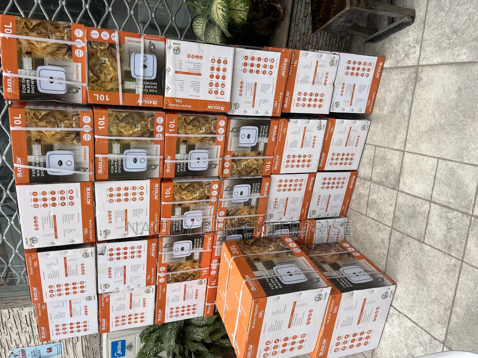 Maxilon 10 Water Heater