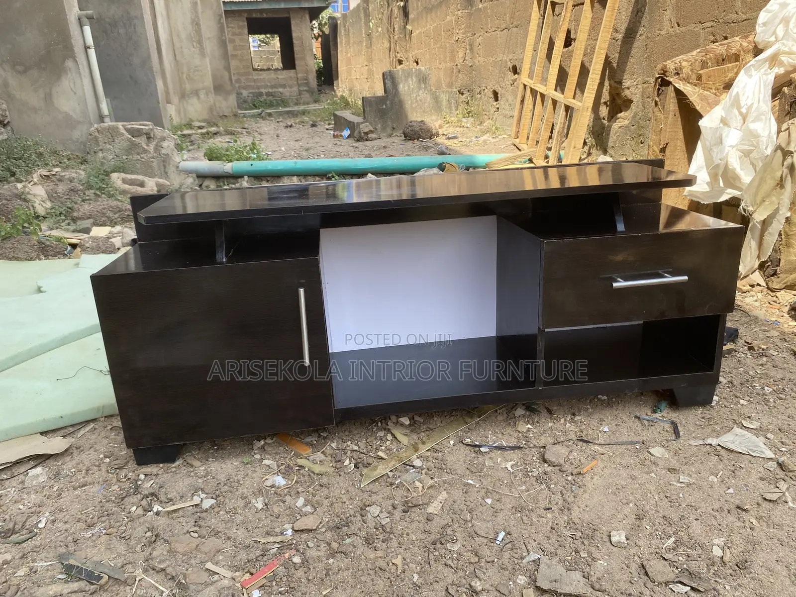 Arisekola Interior Furniture Maker