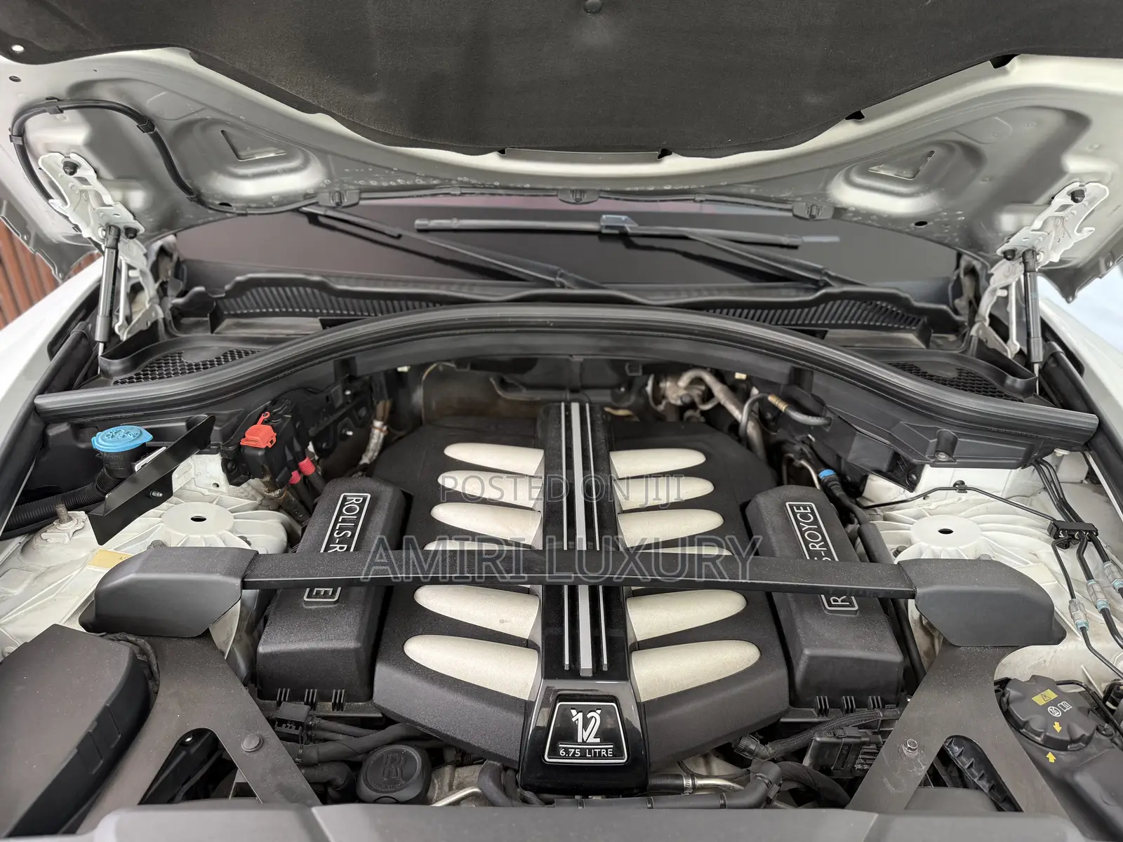 Rolls-Royce Cullinan Base 2020 White