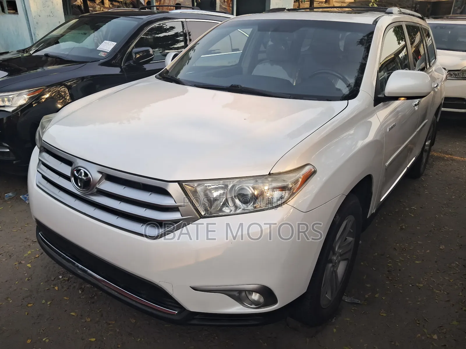 Toyota Highlander Limited 3.5l 4WD 2013 White