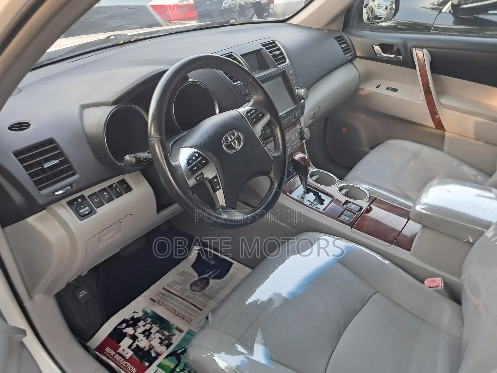Toyota Highlander Limited 3.5l 4WD 2013 White