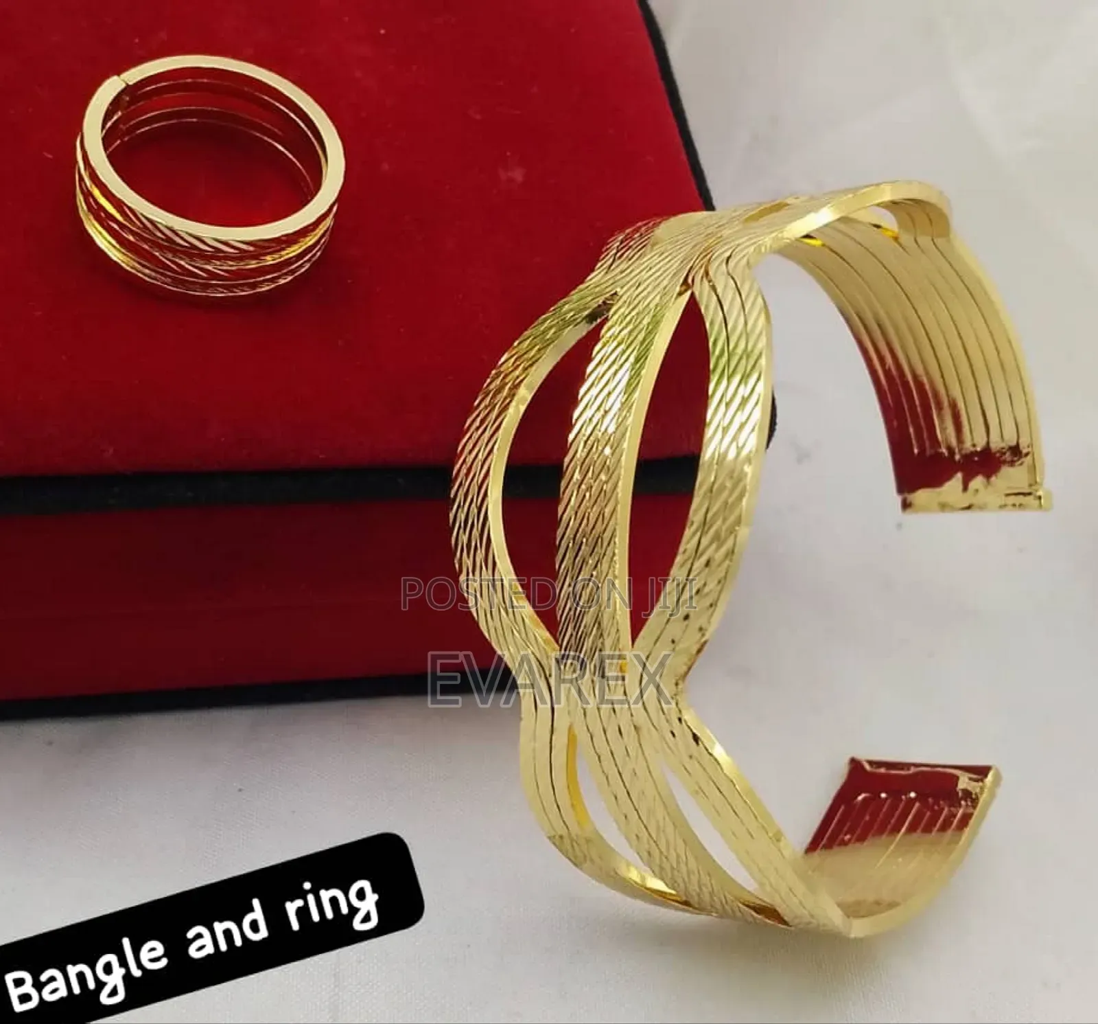 Non Tarnish Bangle With Ring