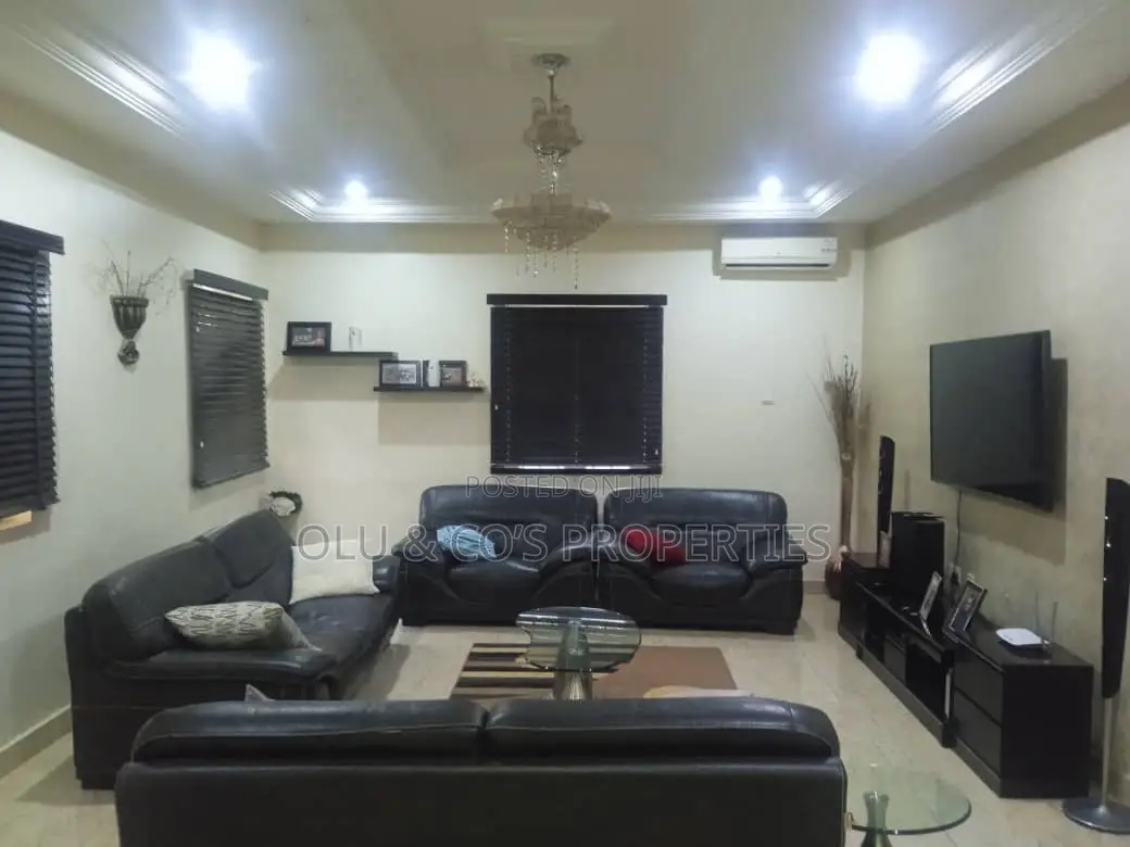 3bdrm Bungalow in Von Garden City, Lugbe District for rent
