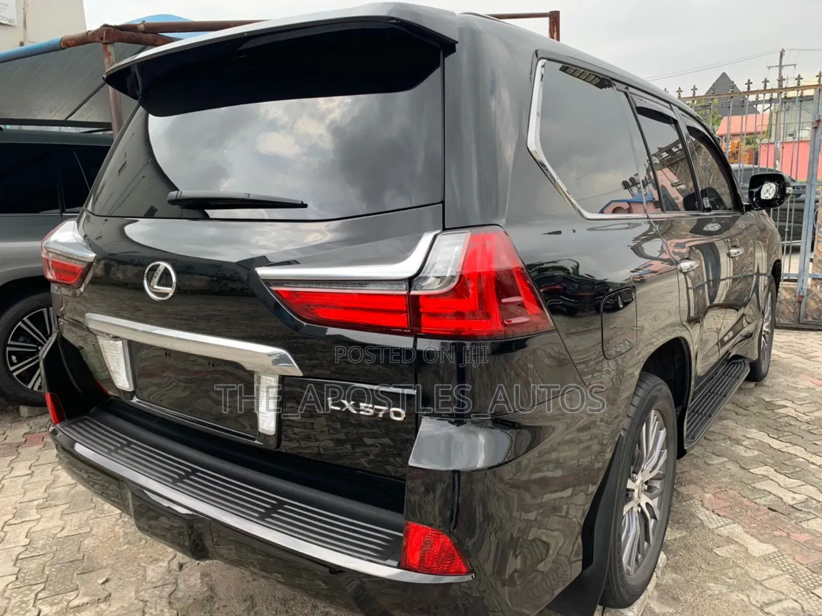Lexus LX 2017 Black