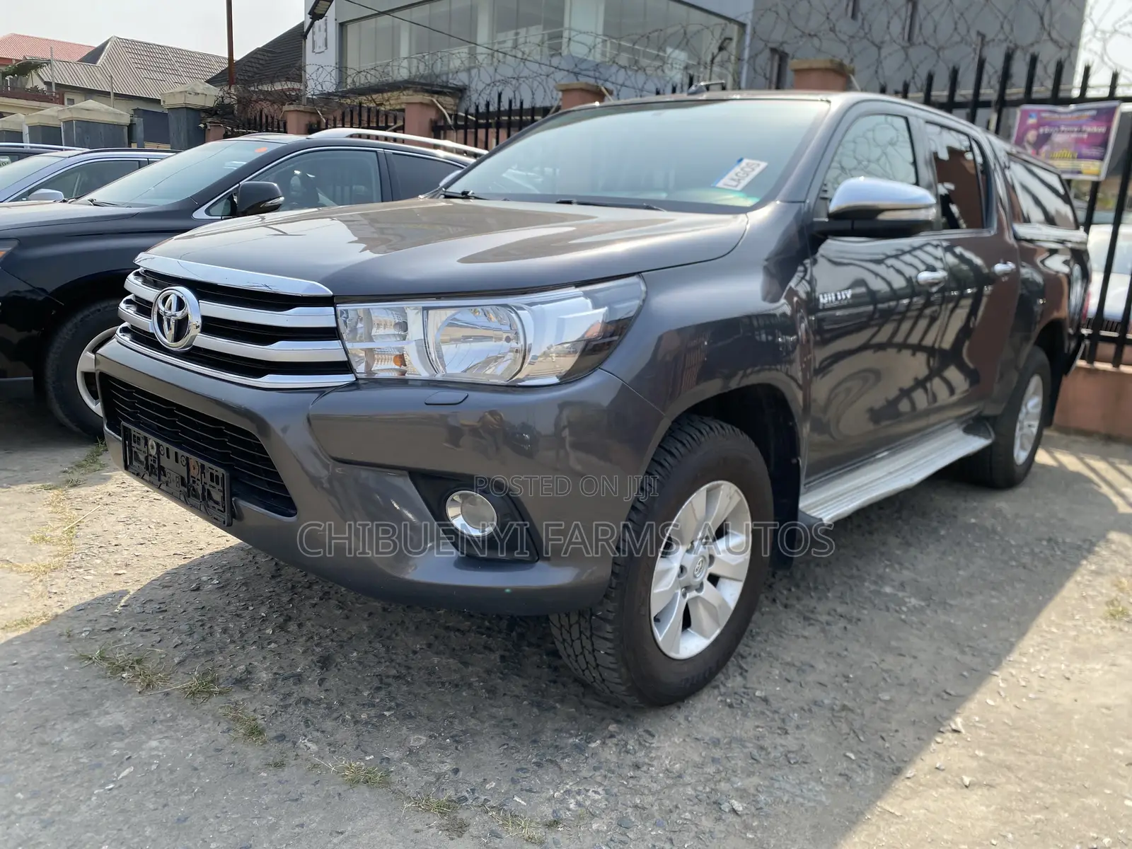 Toyota Hilux SR5 4x4 2017 Gray