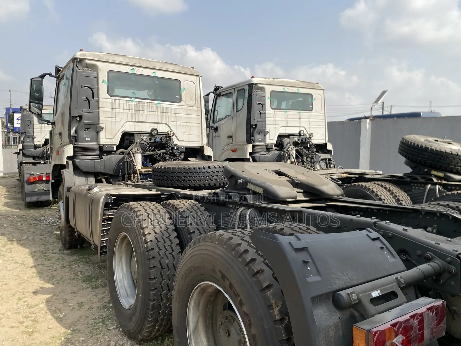 HOWO Nx-400hp, Tractor Head