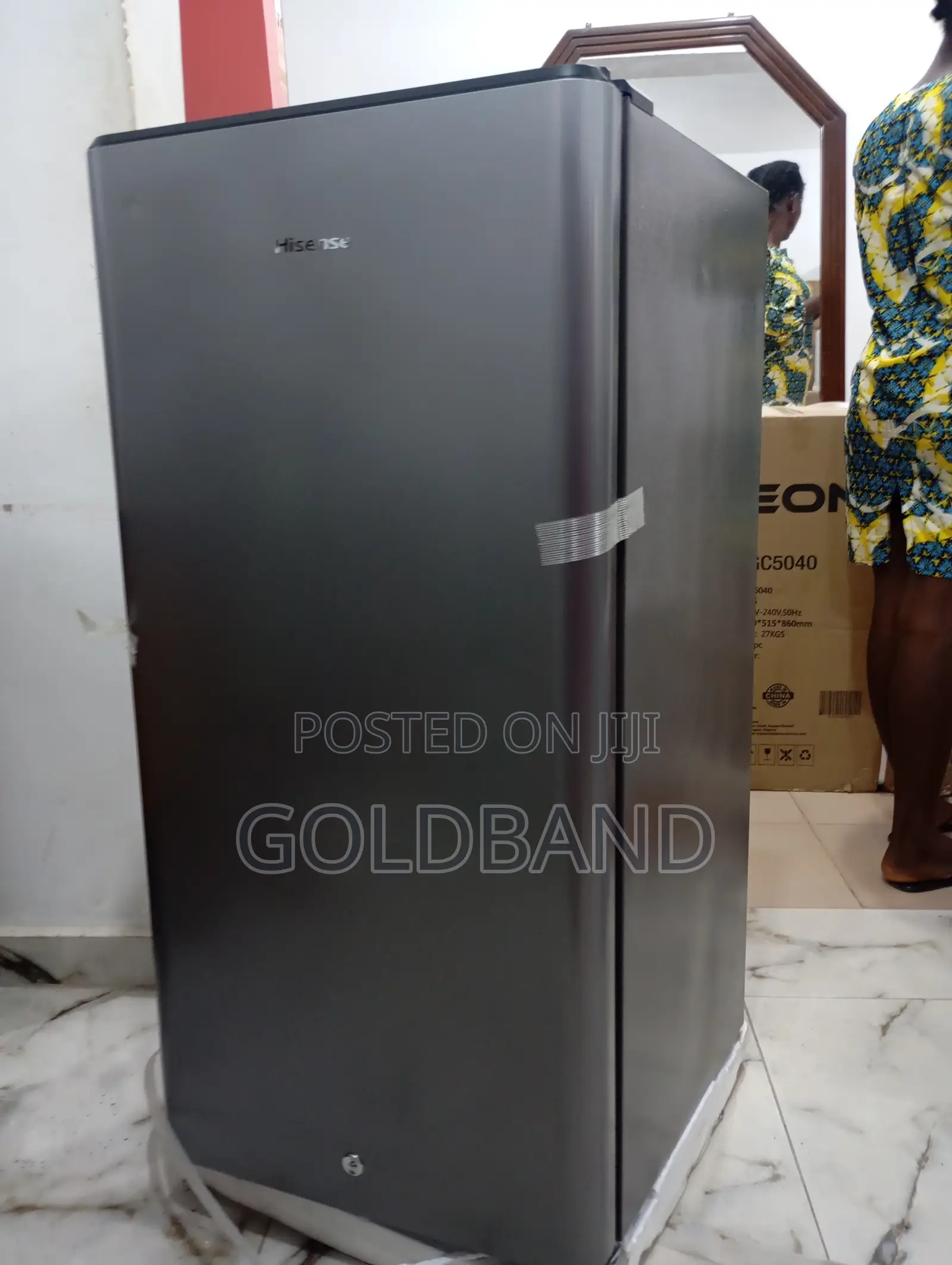 Hisense 150L 32kg Super Chill Top Freezer Refrigerator Rr20s