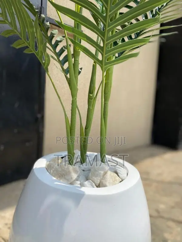 Classic Fiberglass Vase Potted With Artificial Palm Plant