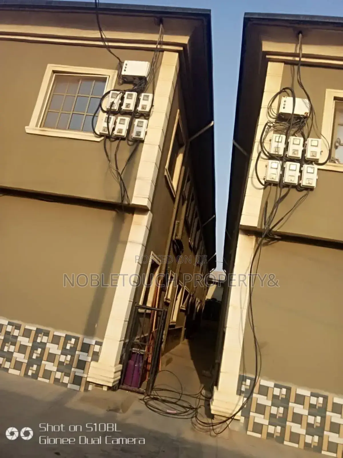 3bdrm Block of Flats in Igando Lagos, Akesan for sale