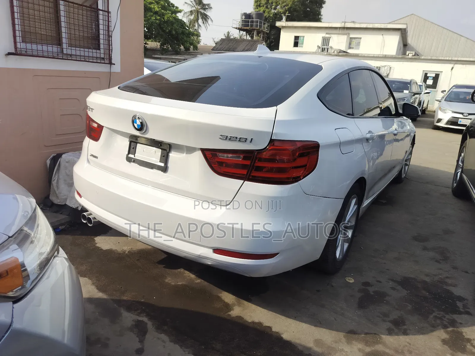 BMW 323i 2014 White