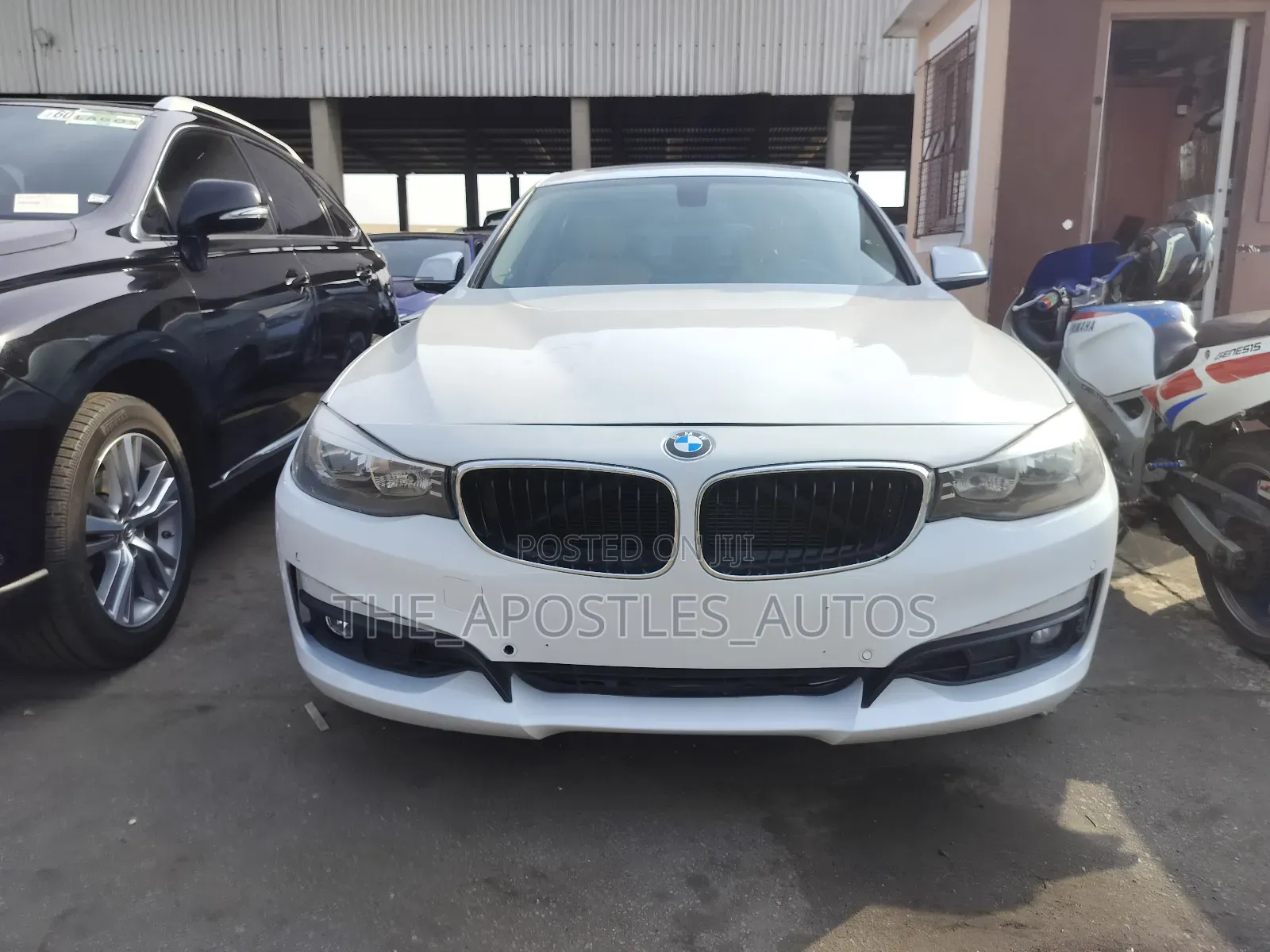 BMW 323i 2014 White