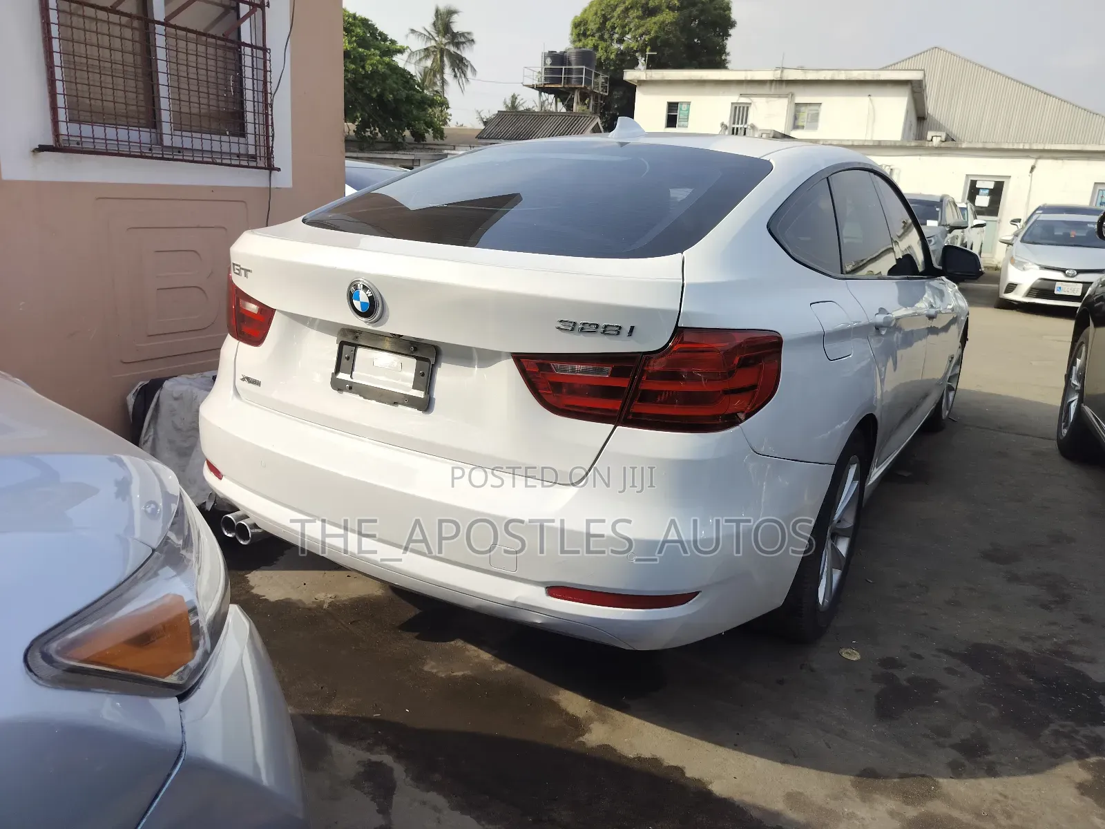 BMW 323i 2014 White