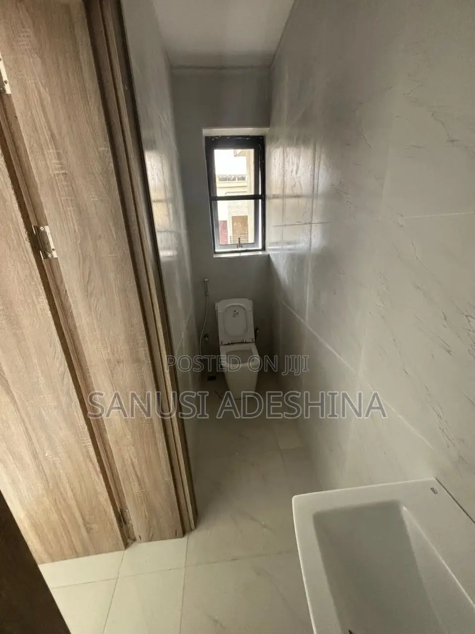 6bdrm Duplex in Guzape Abuja for sale