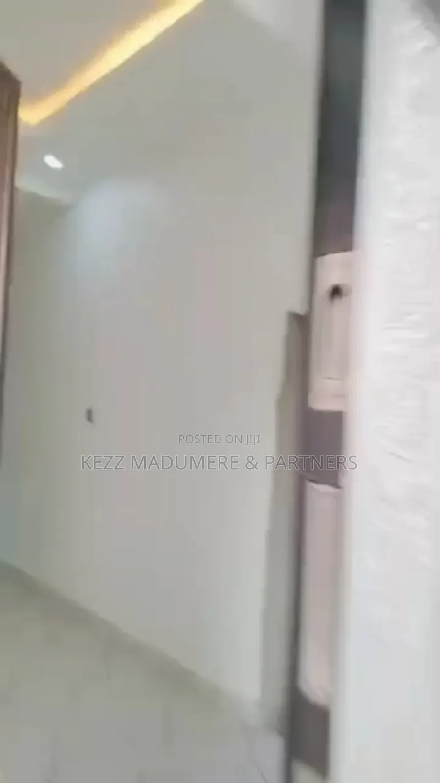 4bdrm Duplex in Golf Estate Annex , for sale