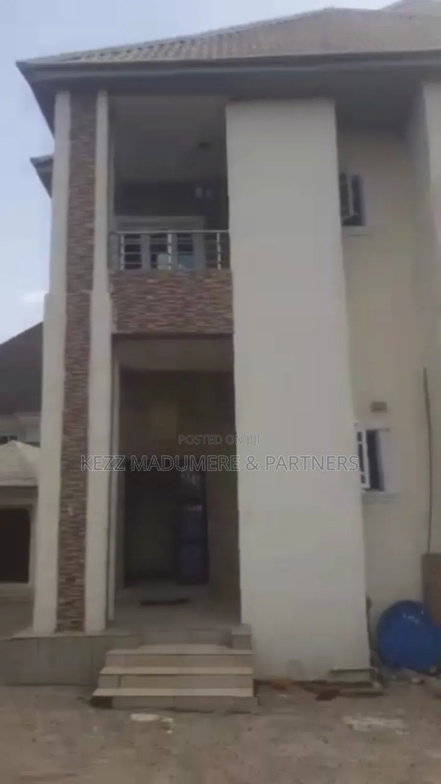 5bdrm Duplex in Golf Estate , Enugu for sale