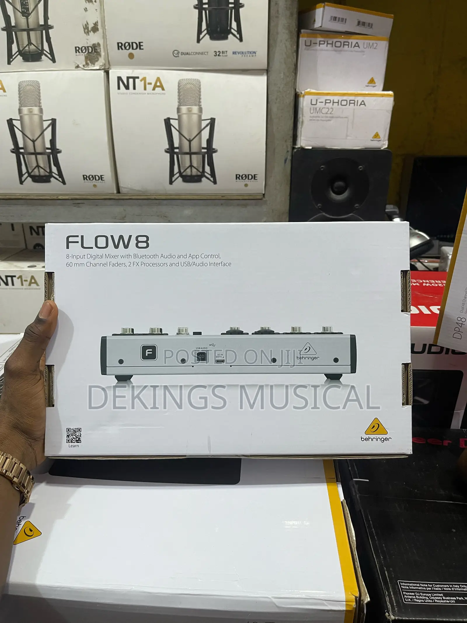 Behringer FLOW 8 8-Input Digital Mixer With Bluetooth