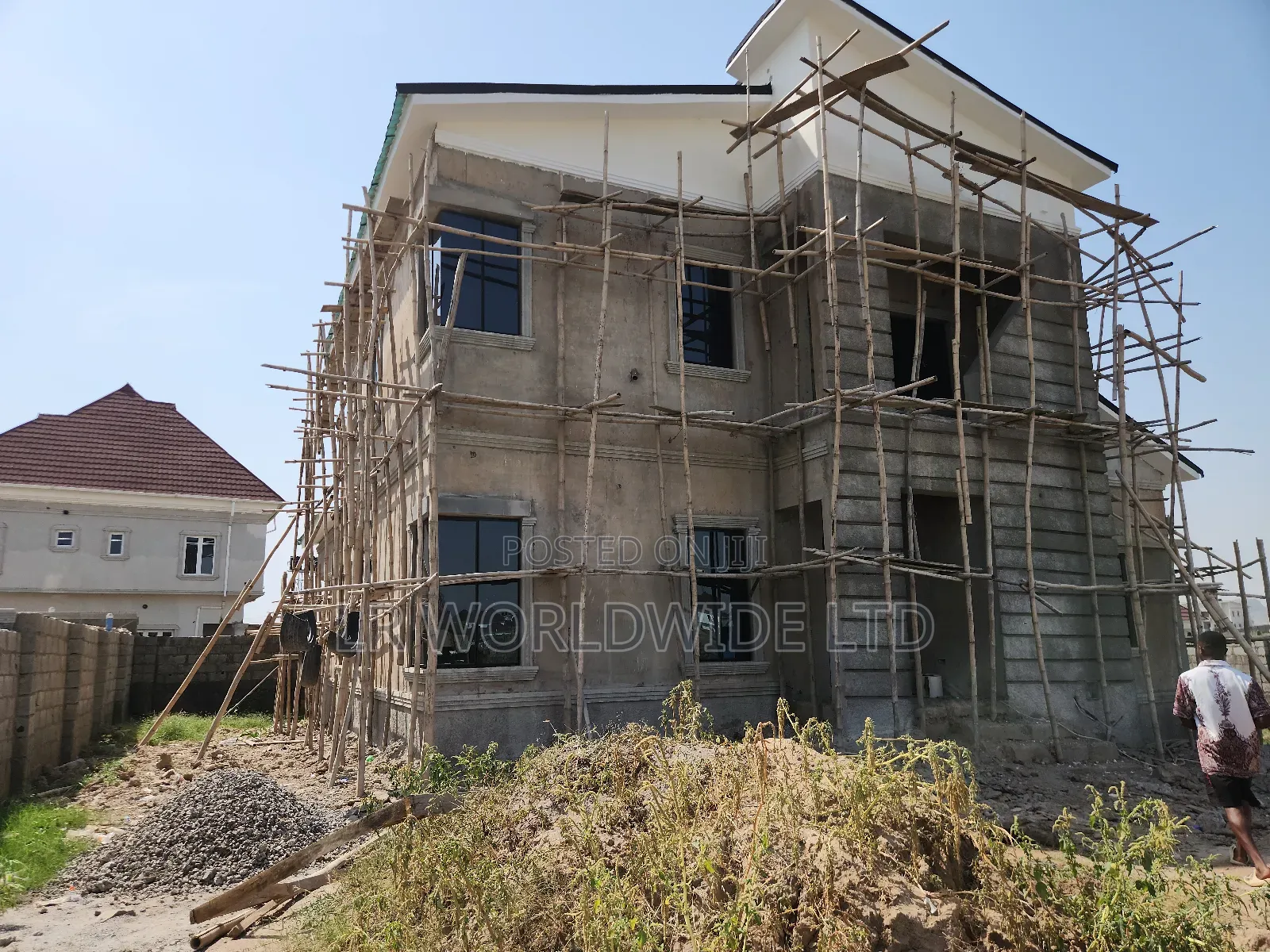 5bdrm Duplex in Lugbe District for sale