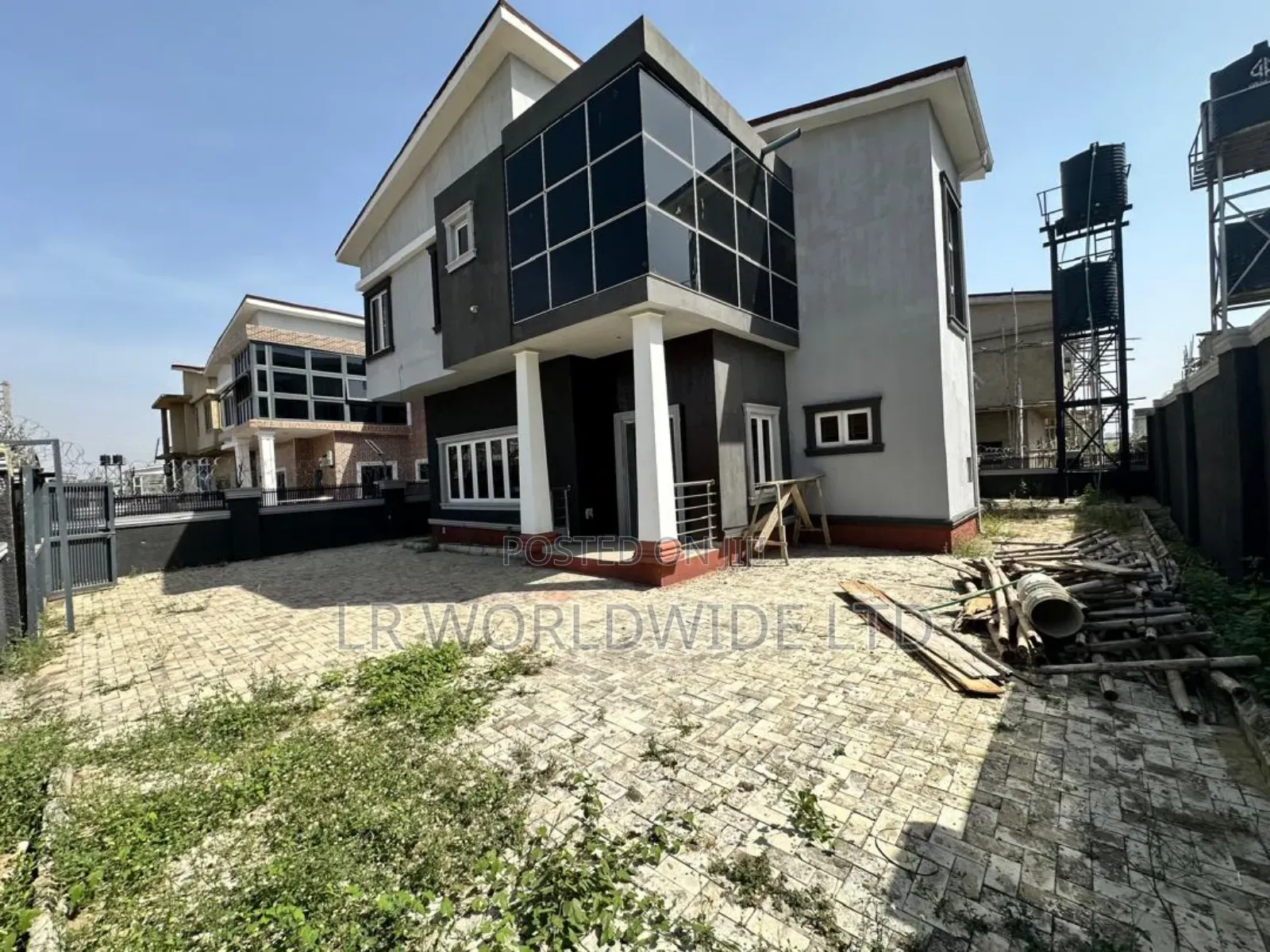 4bdrm Duplex in Lugbe District for sale