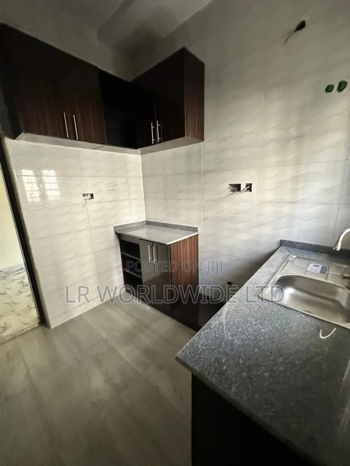 4bdrm Duplex in Lugbe District for sale