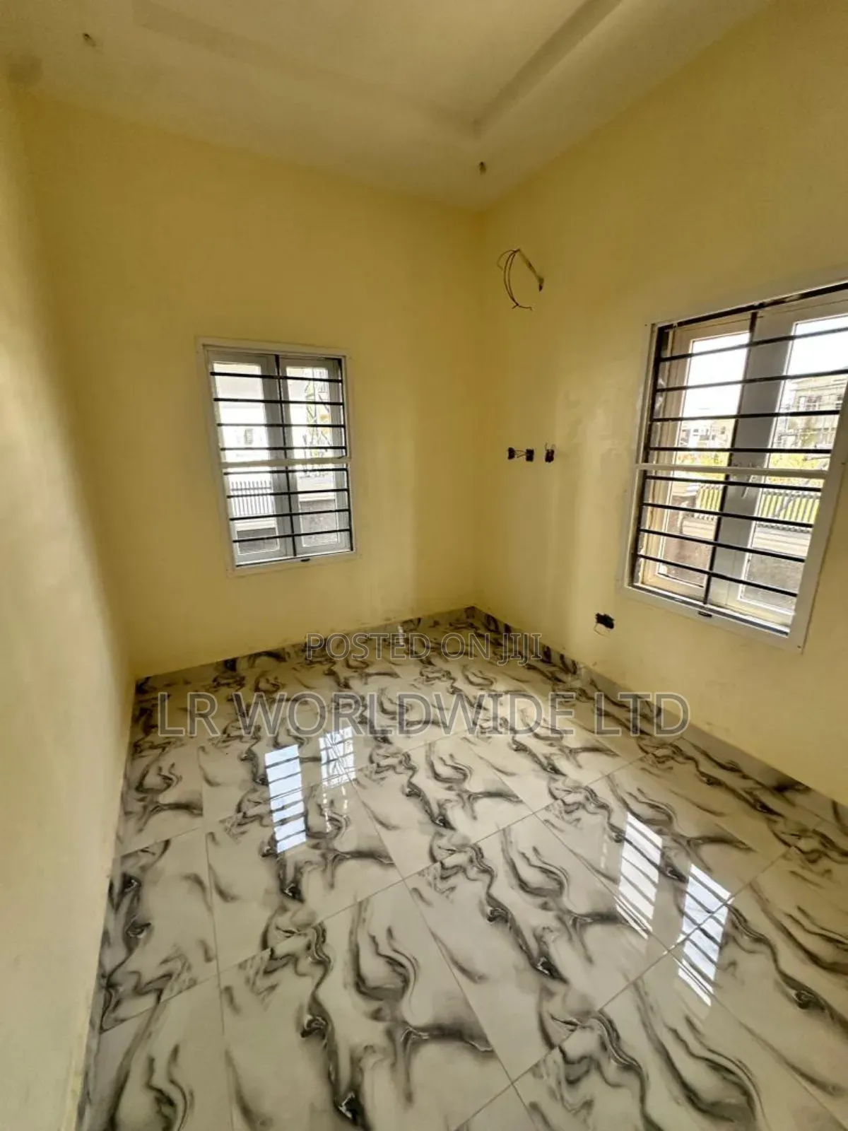 4bdrm Duplex in Lugbe District for sale