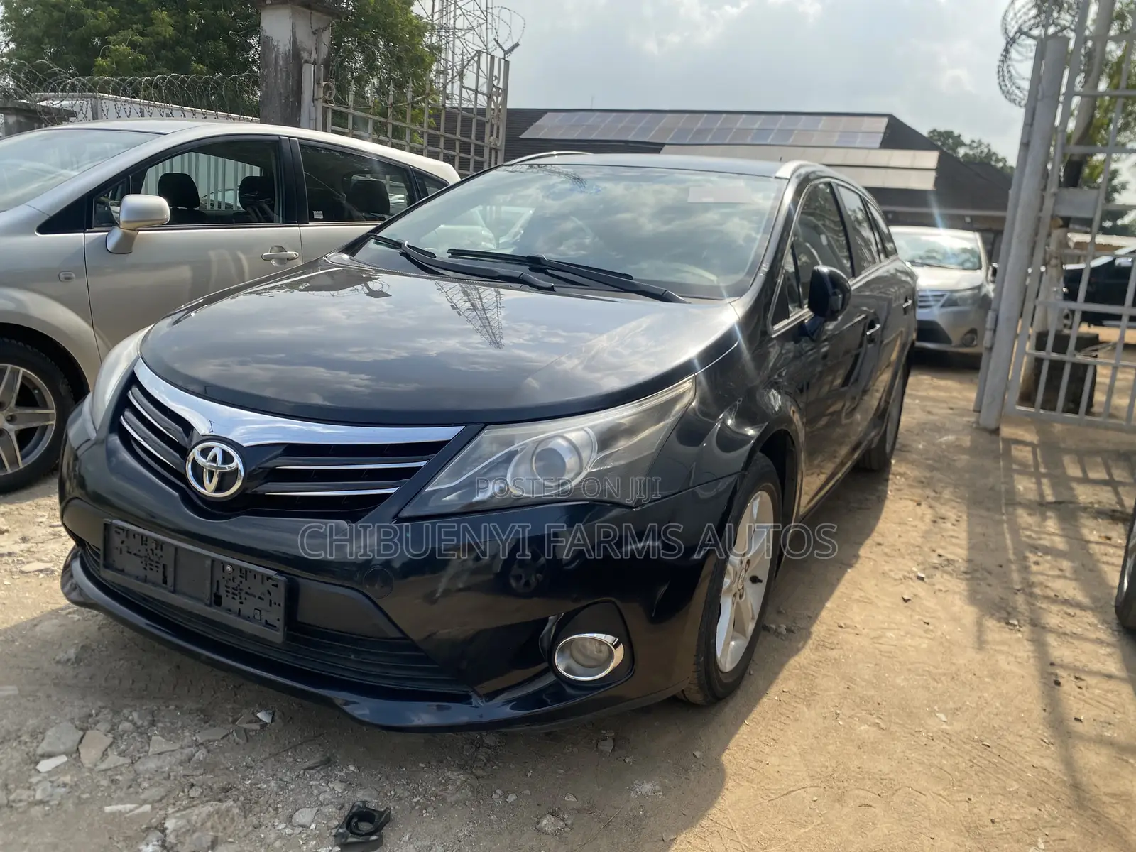 Toyota Avensis 2014 Black