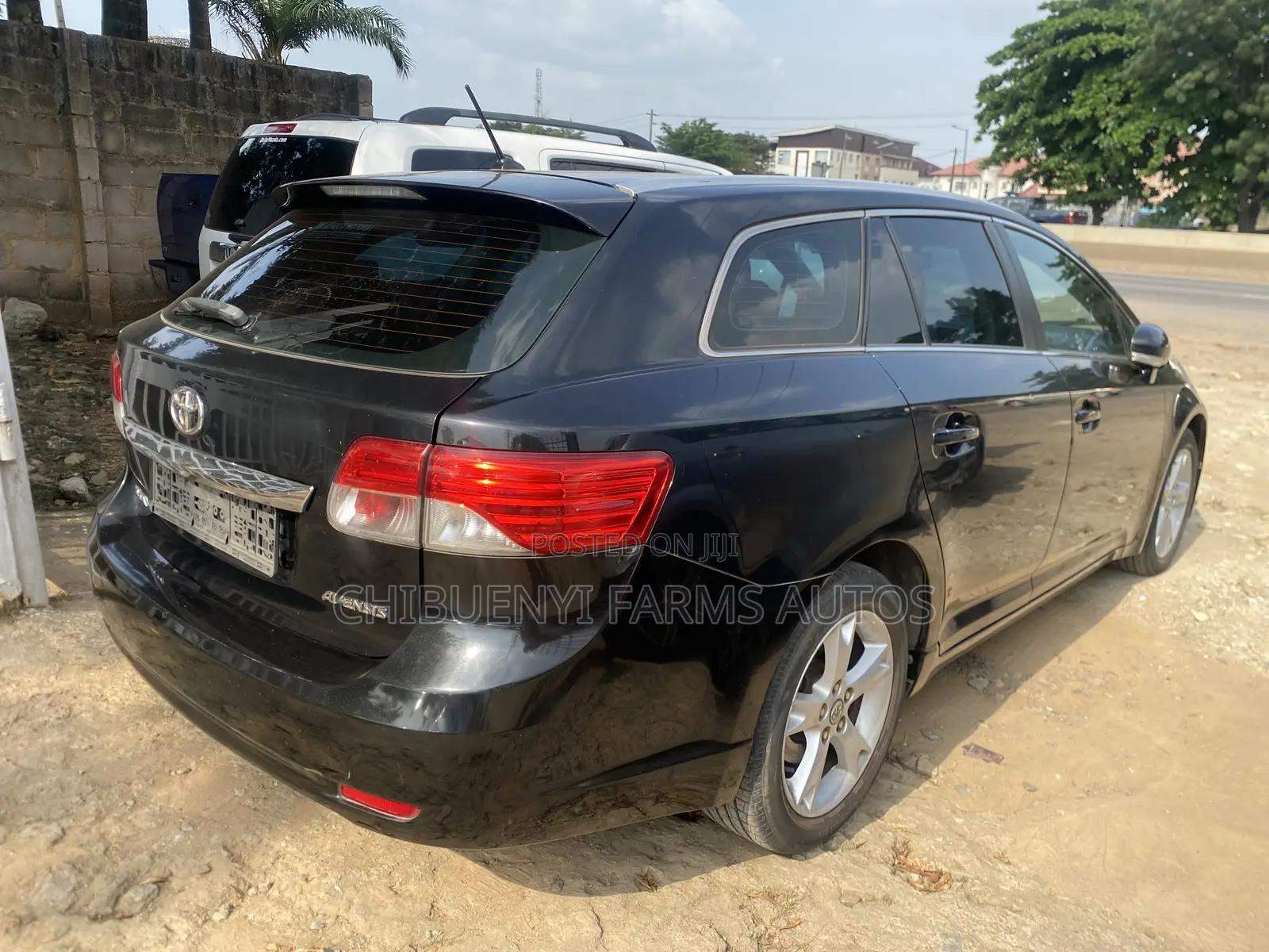 Toyota Avensis 2014 Black