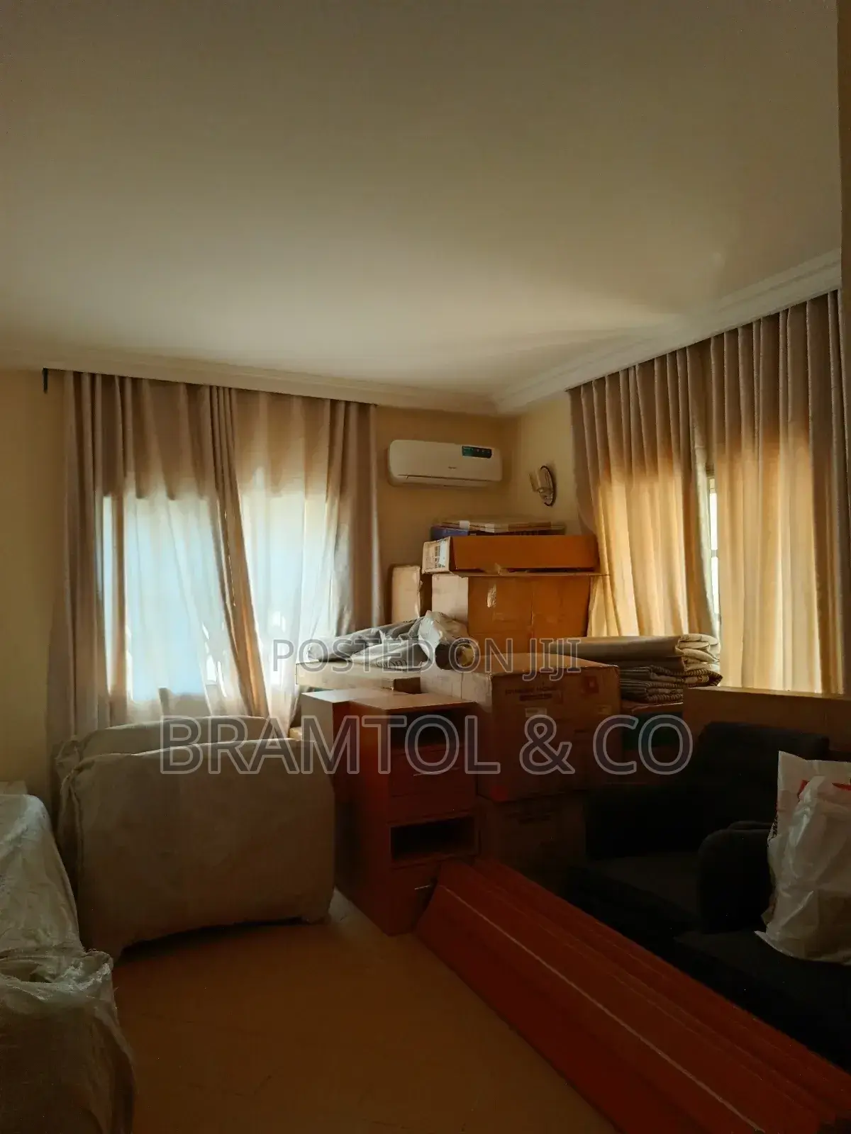 4bdrm Townhouse / Terrace in Maitama for rent